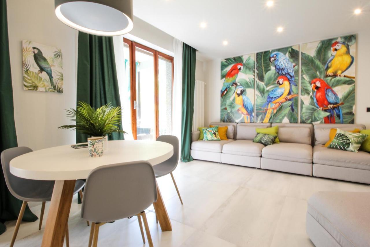 Parrots & Palms Apartment *